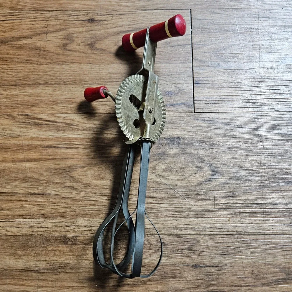 Vintage Ekco High Speed Super Center Drive Beater Red Wood Handle Hand Egg Mixer